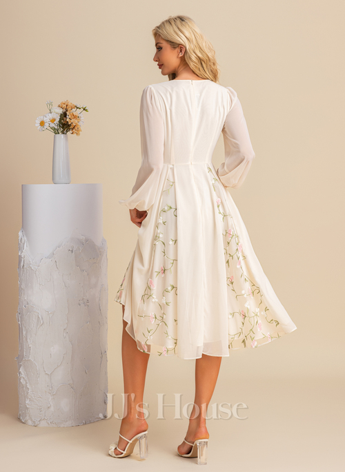 JJ's House Pleated V-Neck Long Sleeve A-line Chiffon Lace Midi Dress 2026 - Size: M, Apricot JJ's House Pleated V-Neck Long Sleeve A-line Chiffon Lace Midi Dress 2026 - Size: M, Apricot