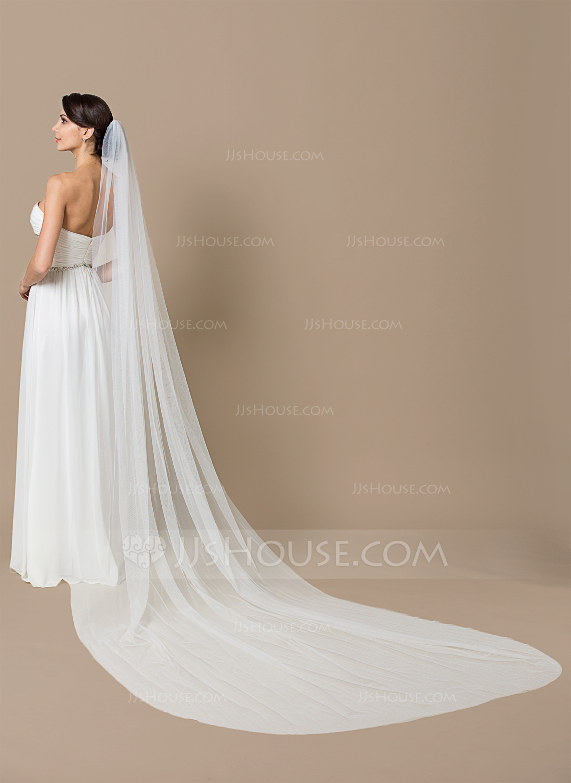 One-tier Cut Edge Chapel Wedding Veil Cathedral Veils with Heart OV4