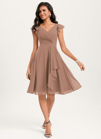 Abito a trapezio con volant in chiffon